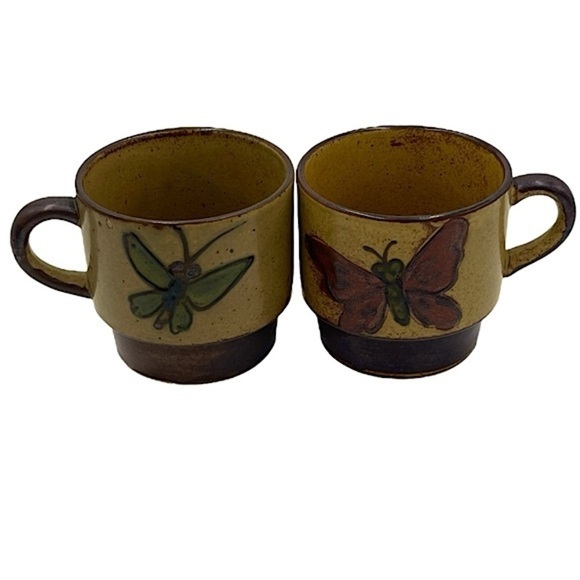 Vintage 70s Handcrafted Ceramic Stackable Butterfly Coffee Mugs Tea Cups 2pc Set - Picture 2 of 9
